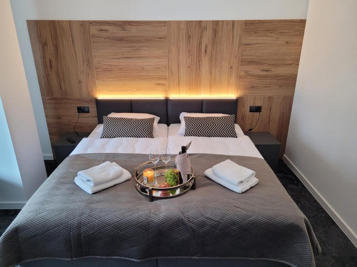 Bed and Breakfast Good Sleep Kolonowskie Esterno foto
